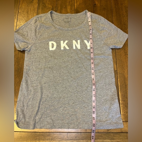 DKNY grey tee - Picture 5 of 5
